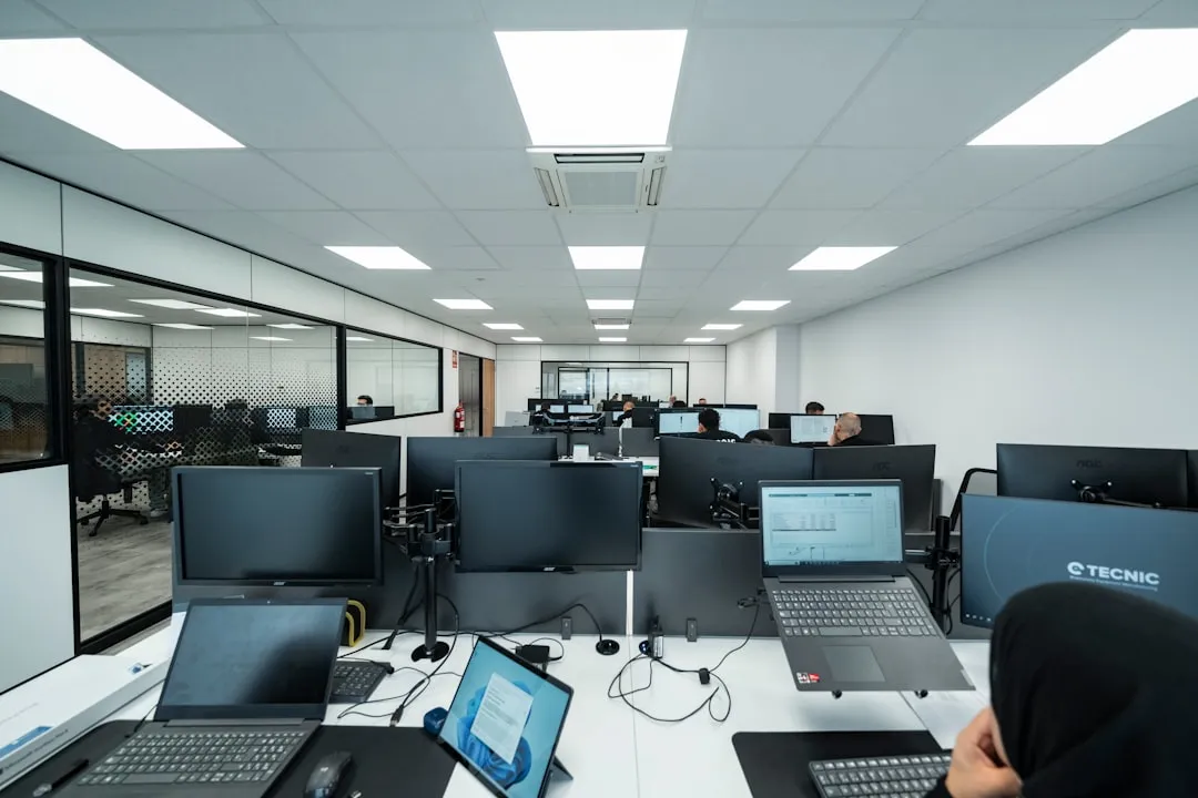 Workplace IT equipment and computer workspace
